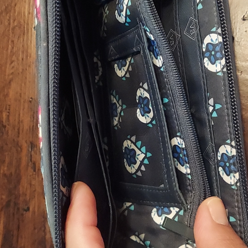 Vera Bradley Wallet - Picture 4 of 4